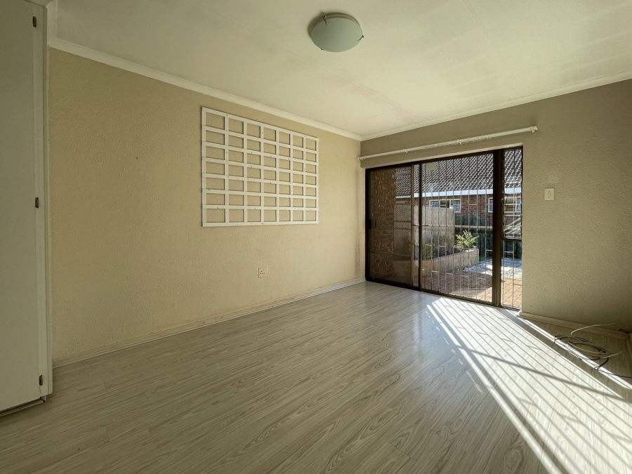 1 Bedroom Property for Sale in Oudorp North West